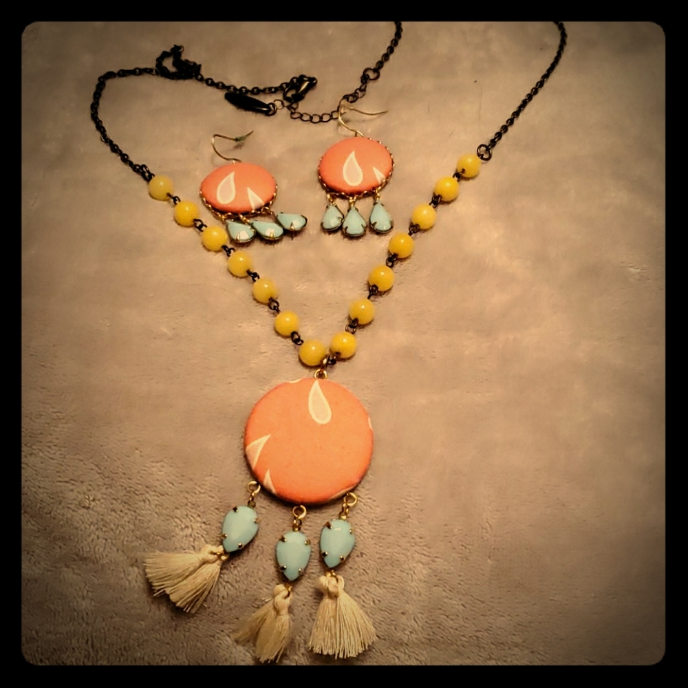Multi colored earring and necklace set